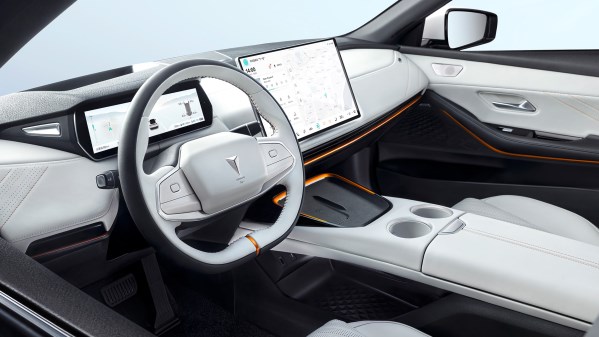 14.59萬元起！新款長安深藍SL03成都車展正式上市