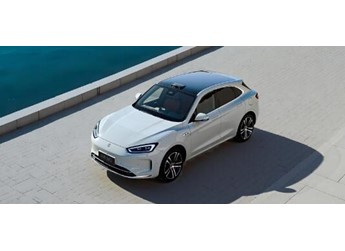 選擇困難癥終結(jié)指南：特斯拉Model Y與問界新M5 Ultra全面對比 封面圖