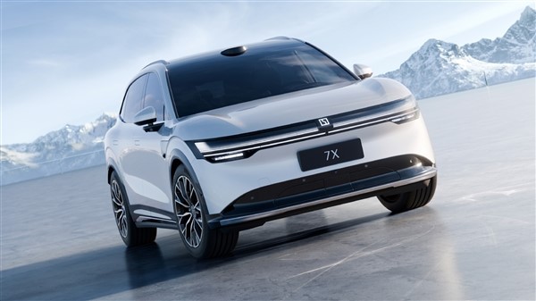 原創(chuàng)豪華不仿特斯拉！極氪大五座家用SUV車型7X官圖發(fā)布