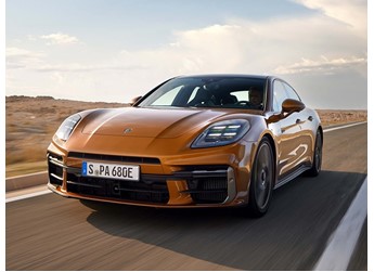 全新保時(shí)捷Panamera E-Hybrid售價(jià)公布 售價(jià)為128.8-224.8萬(wàn)