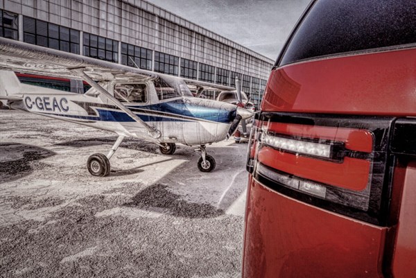  依舊硬漢形象 試駕路虎發(fā)現5