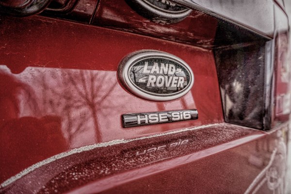  依舊硬漢形象 試駕路虎發(fā)現5