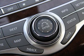 試駕英菲尼迪JX35 7座豪華商務(wù)城市SUV