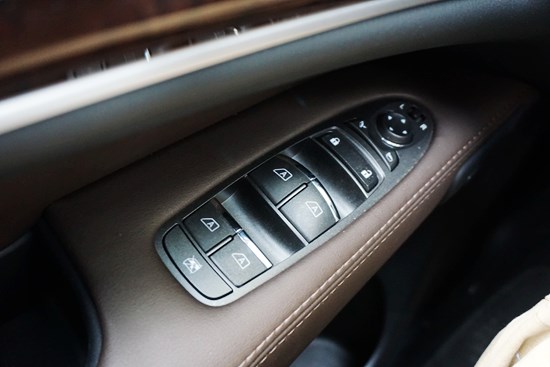 日系豪華7座SUV 試駕英菲尼迪QX60混動(dòng)