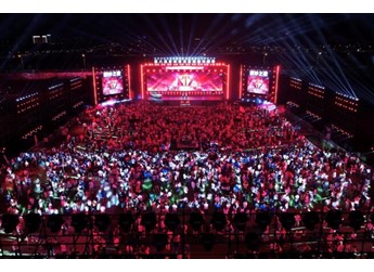 滿載驚喜，寵粉上新！紅旗粉絲盛典熱力開場(chǎng)