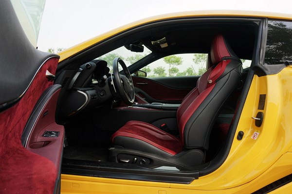 東方跑車之藝術(shù)品 試駕雷克薩斯LC500h