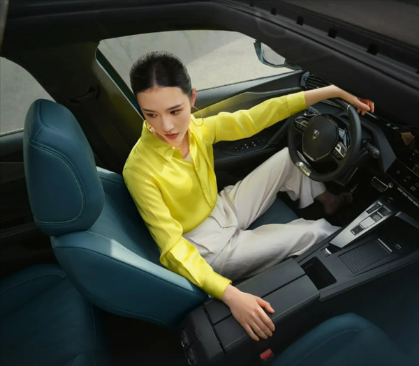 15.3萬起 新款東風標致408X上市：號稱“世界以我為準”