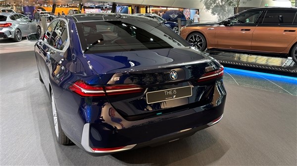 史上最巨爭議的寶馬5系：市場用腳投票了！