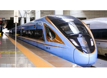 官方揭秘：高鐵動車組車頭兩側(cè)的小圓孔是干啥的