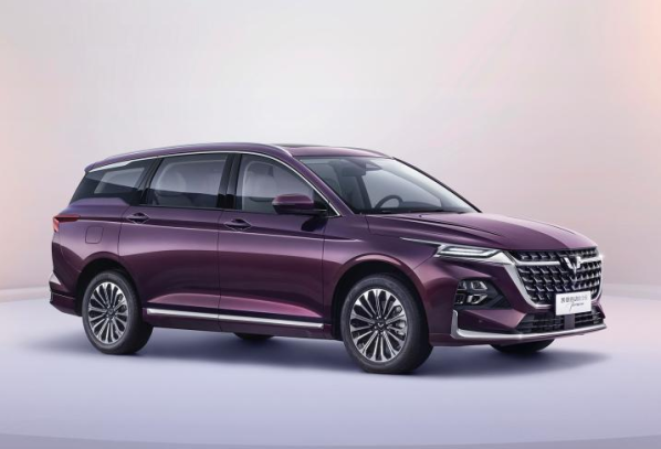 五菱凱捷混動鉑金版配置曝光 “4 X”大四座設(shè)計 12月上市