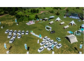 首批萬(wàn)臺(tái)Lumin煥新交付熱力啟動(dòng)，國(guó)民出行精品車領(lǐng)銜時(shí)尚精致生活