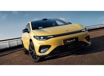 9.28萬買年輕人第一輛純電鋼炮！零跑Lafa5今日開啟全國交付 封面圖