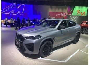 新款寶馬X6 M首發(fā)亮相 搭載4.4T V8發(fā)動(dòng)機(jī) 全新內(nèi)飾設(shè)計(jì)