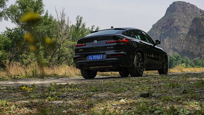 要運(yùn)動(dòng)又要格調(diào) 寶馬X4 xDrive30i評(píng)測(cè)