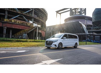 宜商宜家 試駕新款奔馳V300L長(zhǎng)軸距豪華版 封面圖