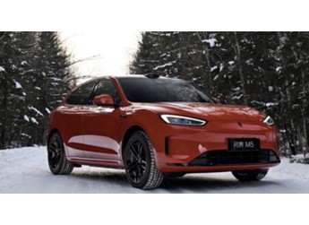 問界新M5 Ultra輕松應(yīng)對冬季低溫挑戰(zhàn)，超值至高37000元權(quán)益再加碼