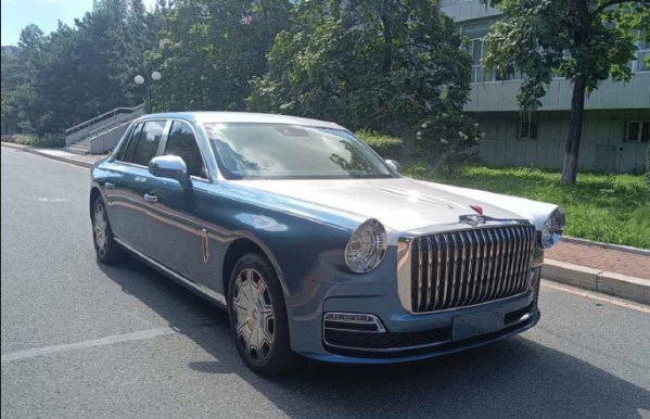 全新紅旗L5轎車曝光！老爺車造型 搭載4.0T V8發(fā)動機