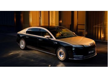 從單品爆款到產(chǎn)業(yè)標(biāo)桿：解碼尊界S800“百萬(wàn)級(jí)速度”背后的體系力量 封面圖