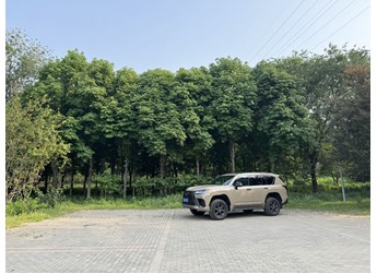 傲視群雄 試駕雷克薩斯LX700h OVERTRAIL領(lǐng)境版