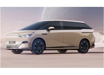 小鵬X9實(shí)車亮相！全球首款后輪轉(zhuǎn)向MPV 將參加廣州車展